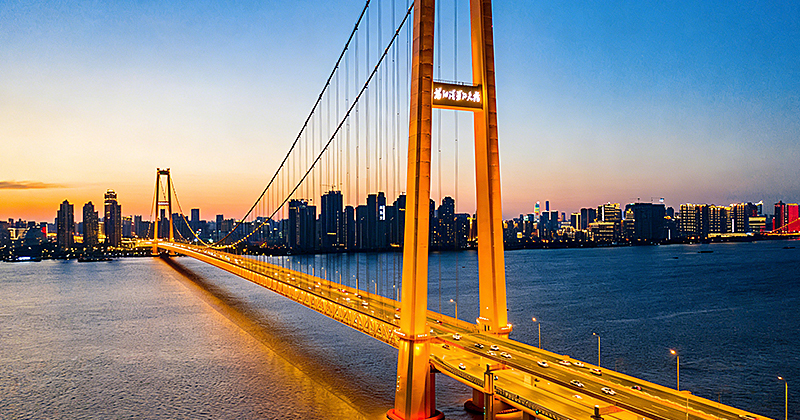 杨泗港长江大桥